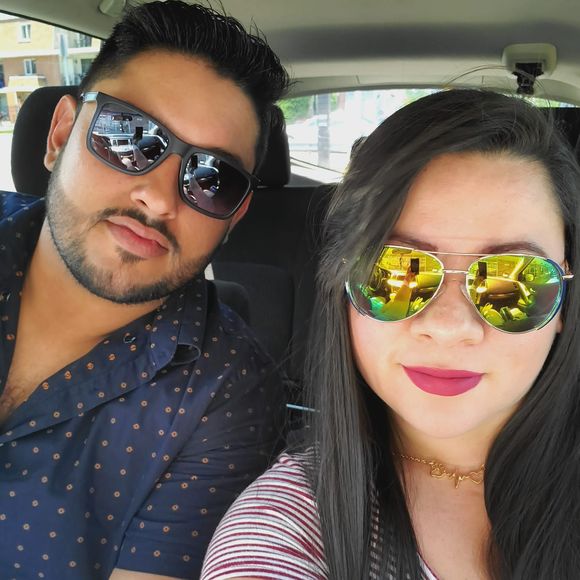 Meet your Posher, Daniela - Picture 1 of 1